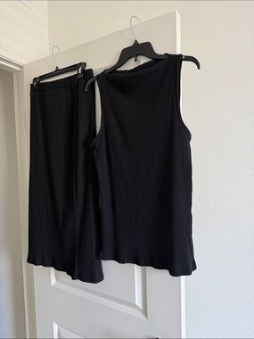 Old Navy Black Ribbed Maxi Skirt